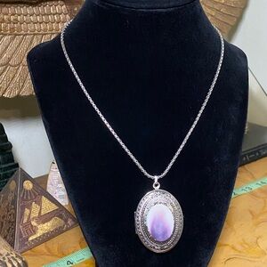 Vintage Locket Pendant Necklace